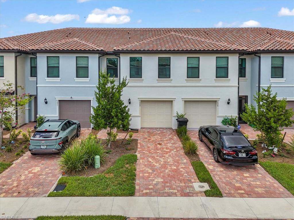 1533 Lake Jessup CIR Property Photo 1