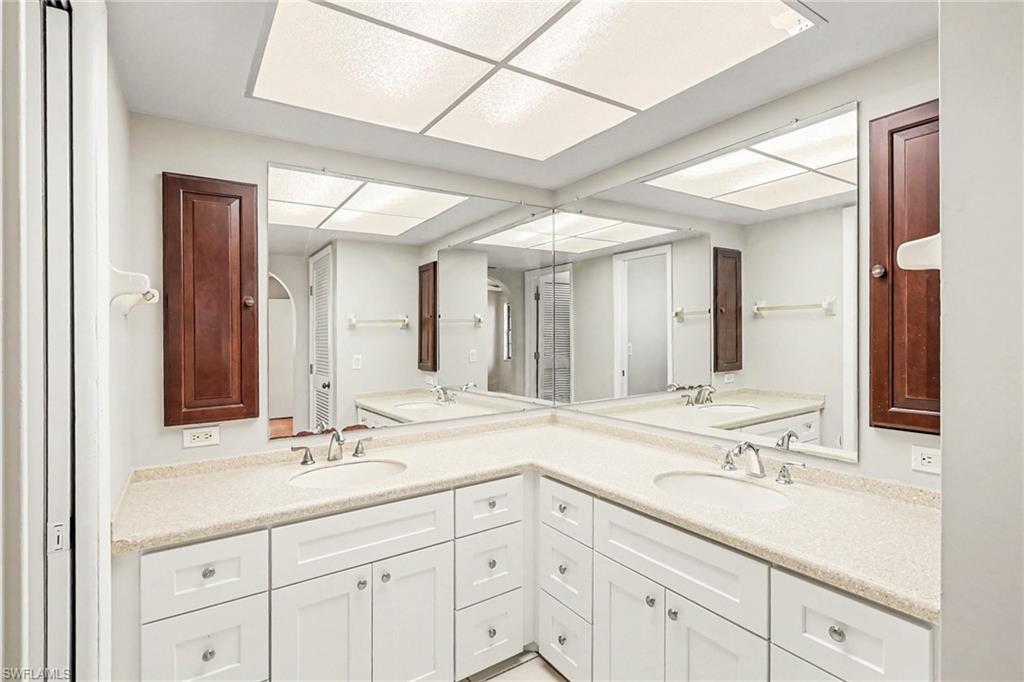 2205 Se 10th Pl Property Photo 22