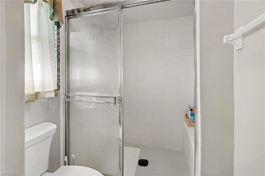 524 Sw 23rd Ter Property Photo 21