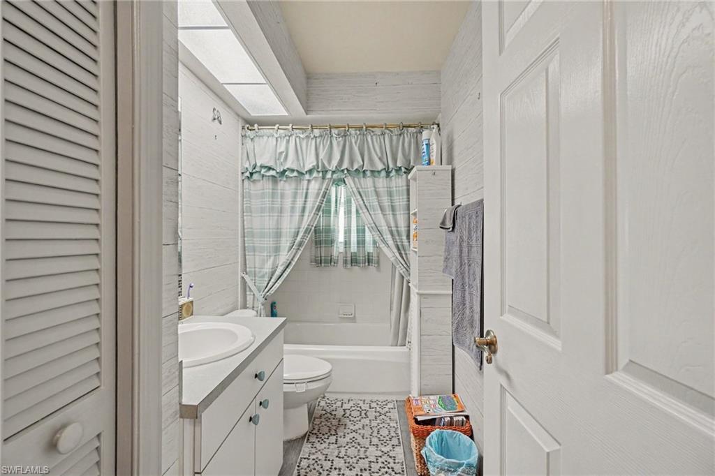 524 Sw 23rd Ter Property Photo 30