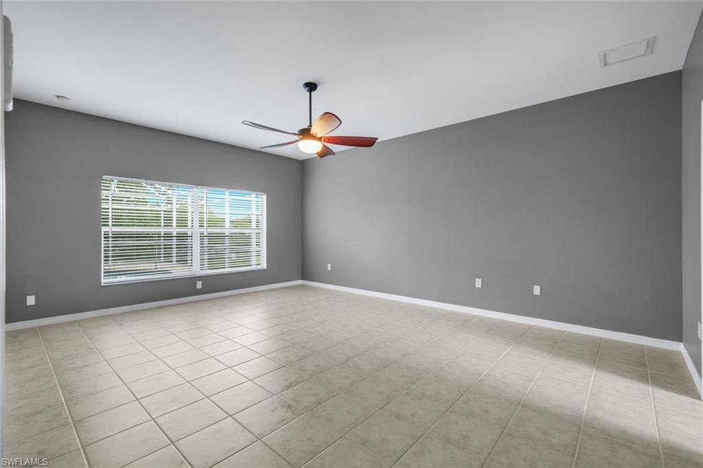 2563 Nature Pointe Loop Property Photo 5