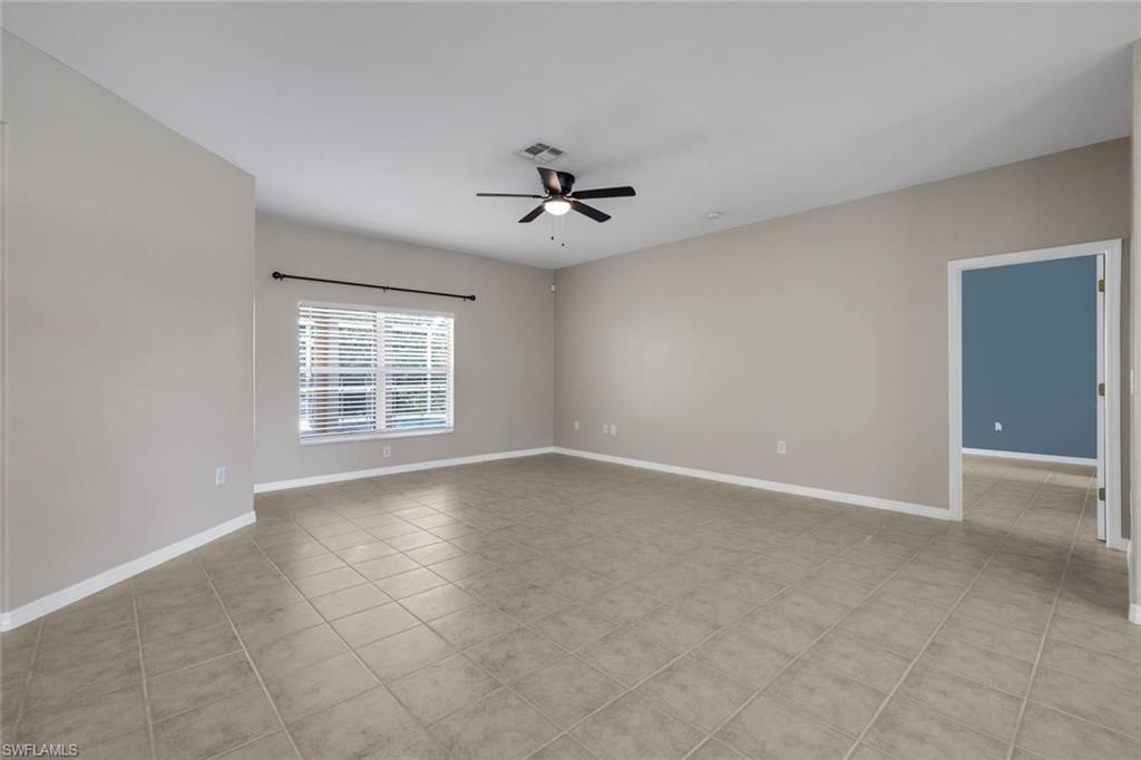 2563 Nature Pointe Loop Property Photo 8