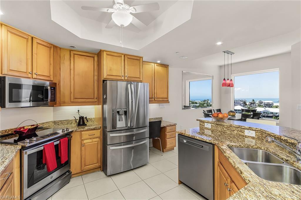 4192 Bay Beach Ln 872 Property Photo 6