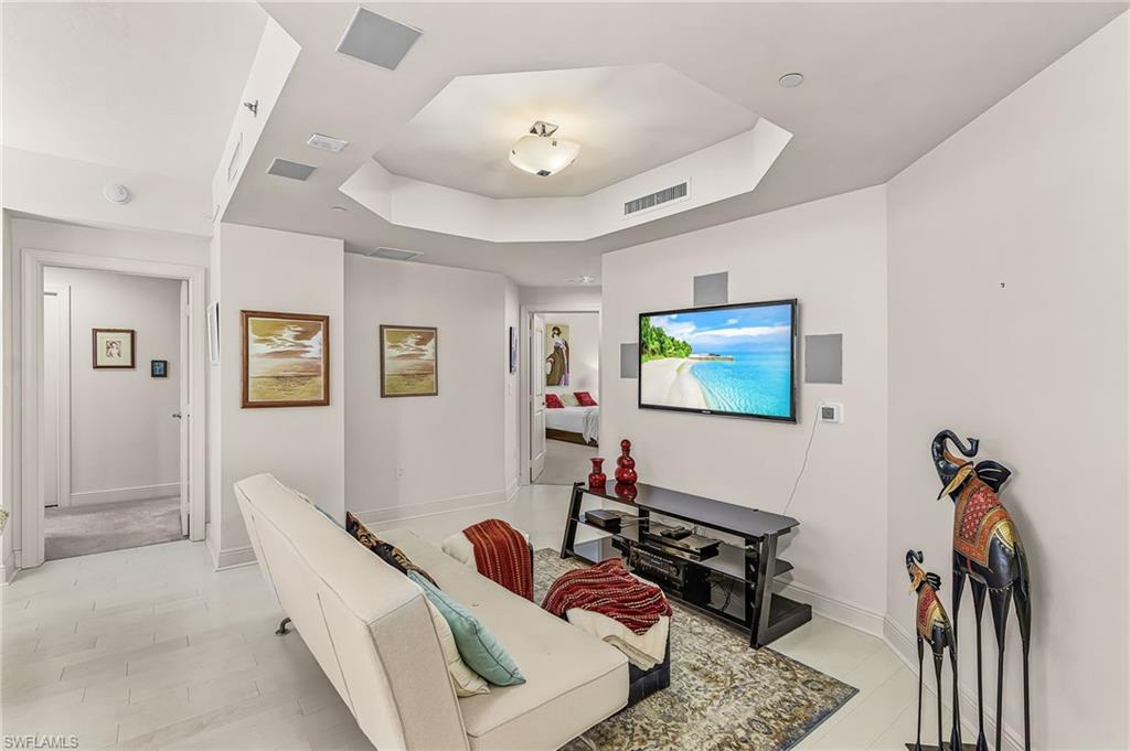 4192 Bay Beach Ln 872 Property Photo 13