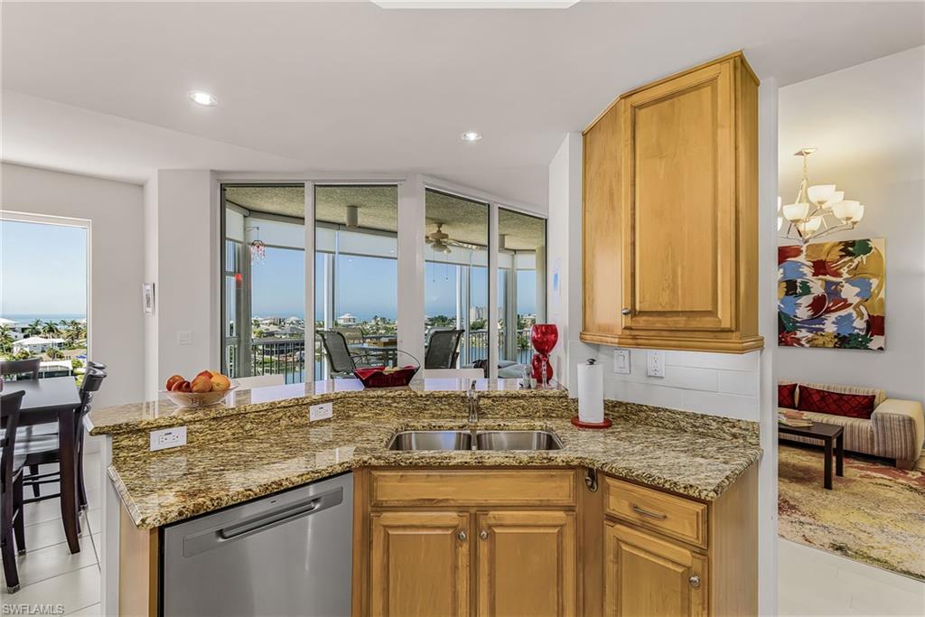4192 Bay Beach Ln 872 Property Photo 15