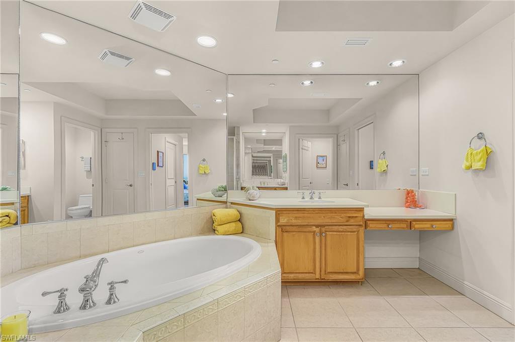 4192 Bay Beach Ln 872 Property Photo 24