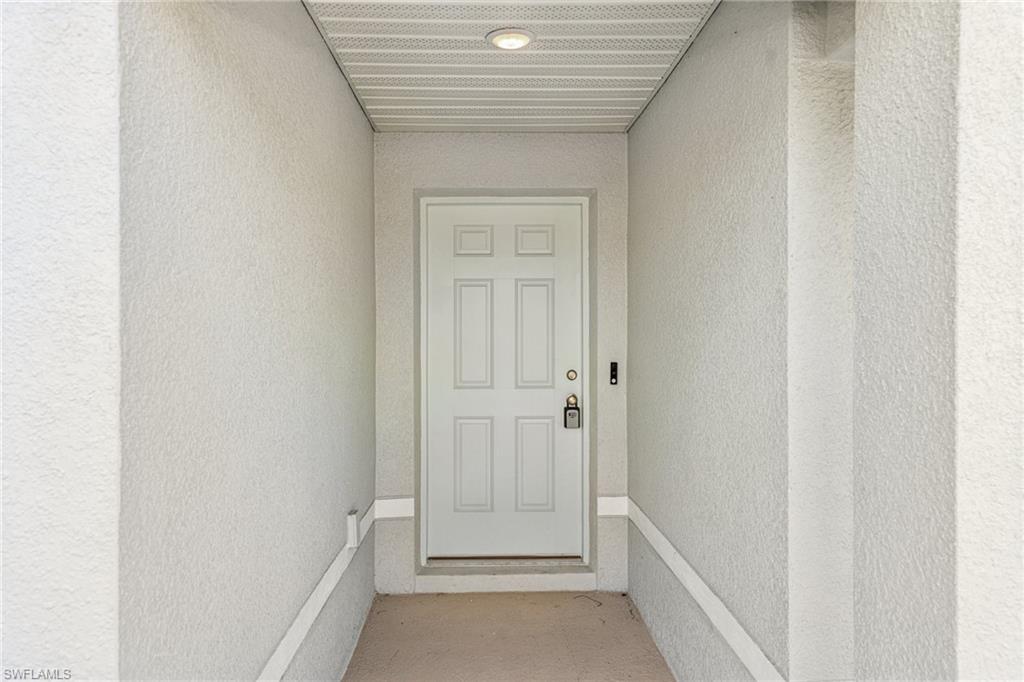 745 Central St E Property Photo 5