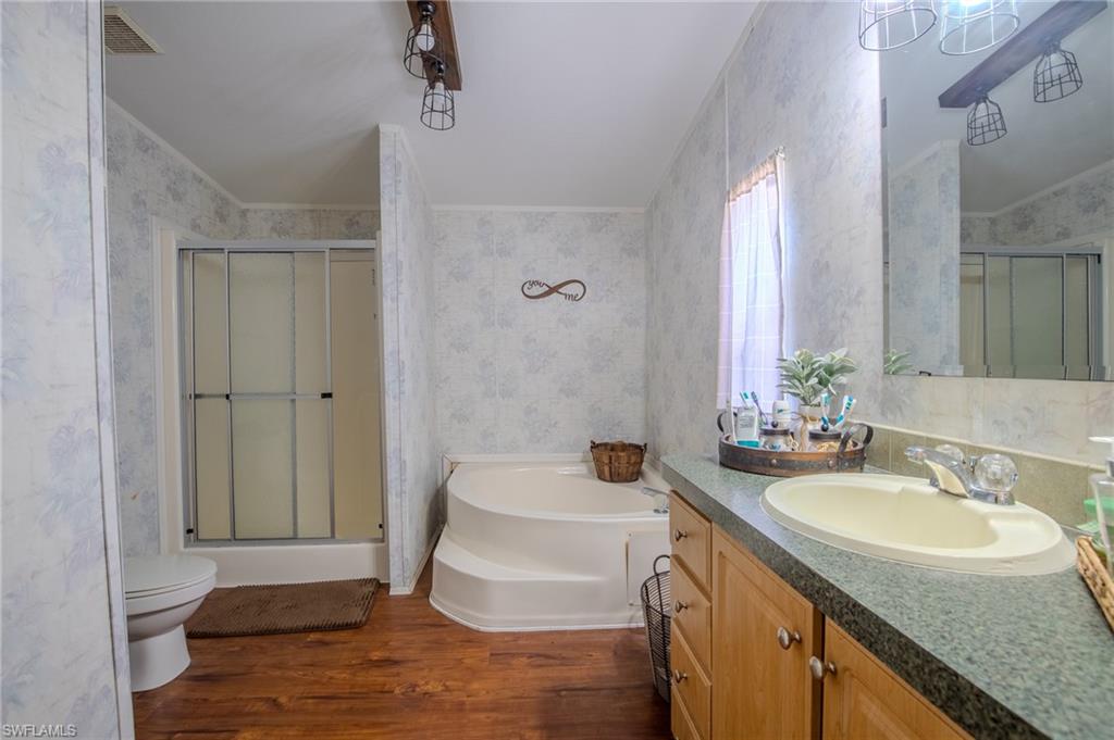 1205 Inverness Ave Property Photo 16
