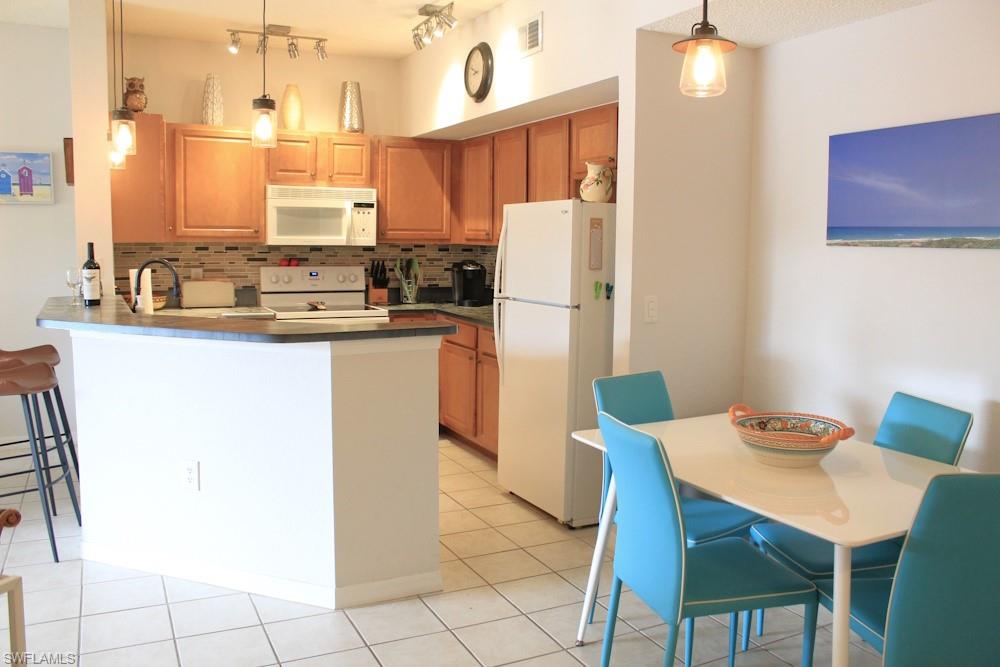 15590 Ocean Walk Cir 315 Property Photo 3