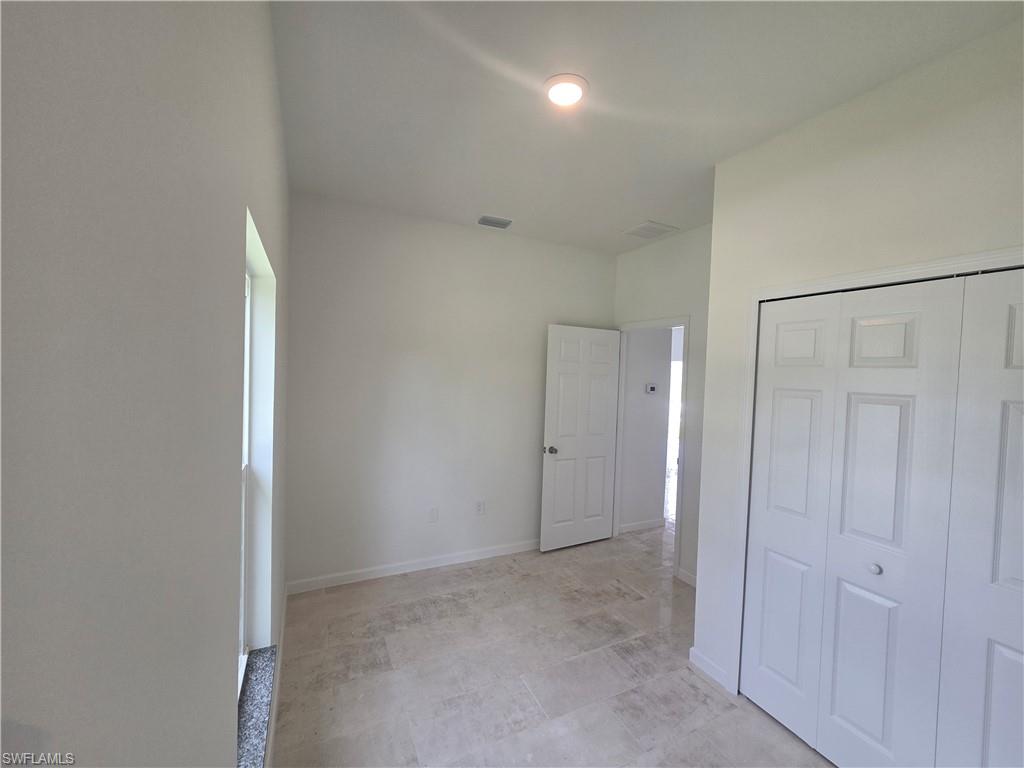53 Joan Ave S Property Photo 16
