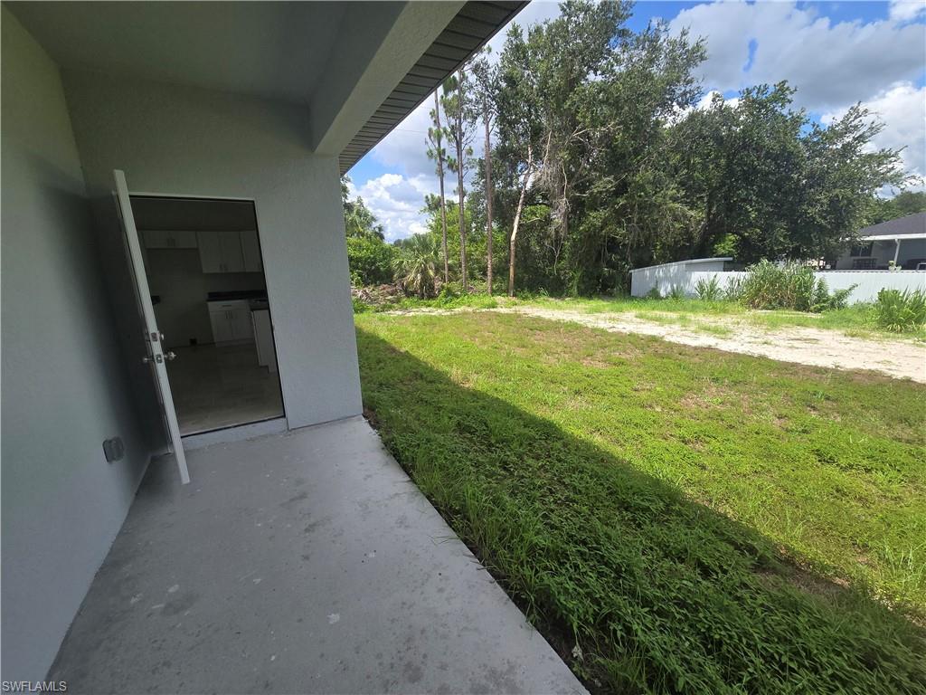 53 Joan Ave S Property Photo 21