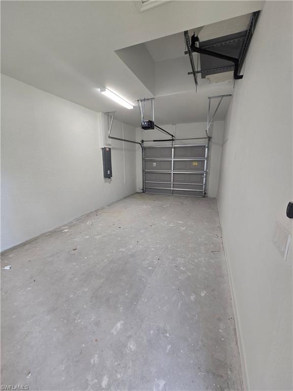 53 Joan Ave S Property Photo 23