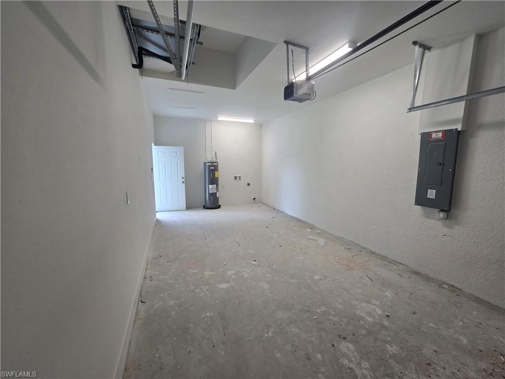 53 Joan Ave S Property Photo 24