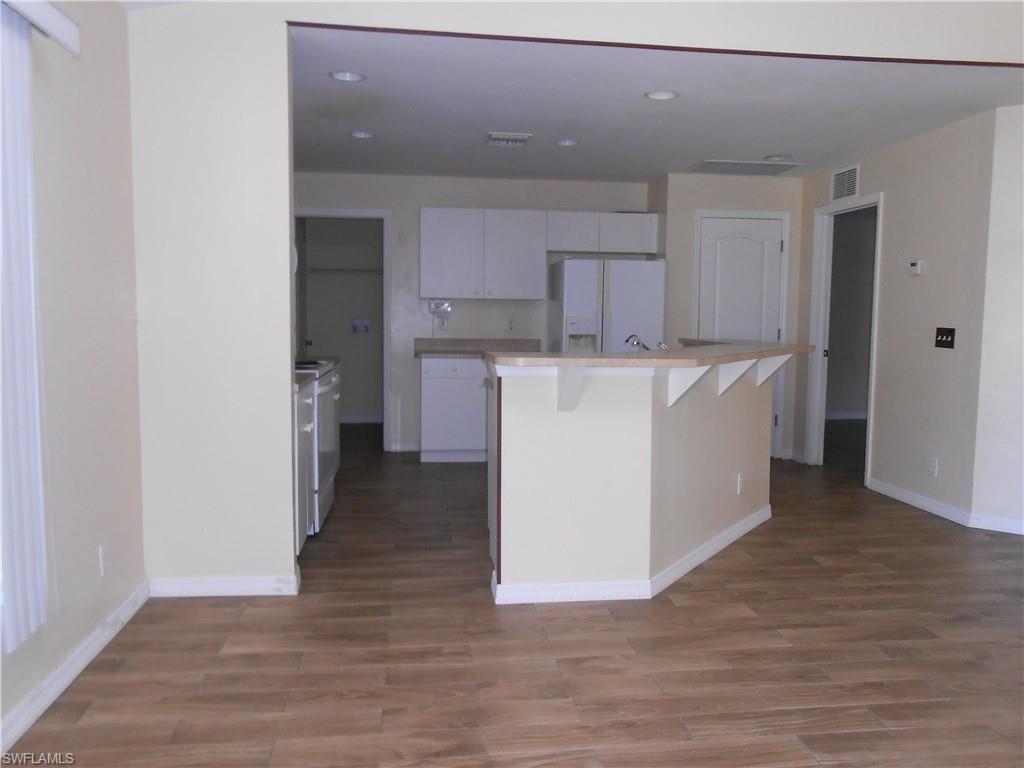 1221 Belair St E Property Photo 4