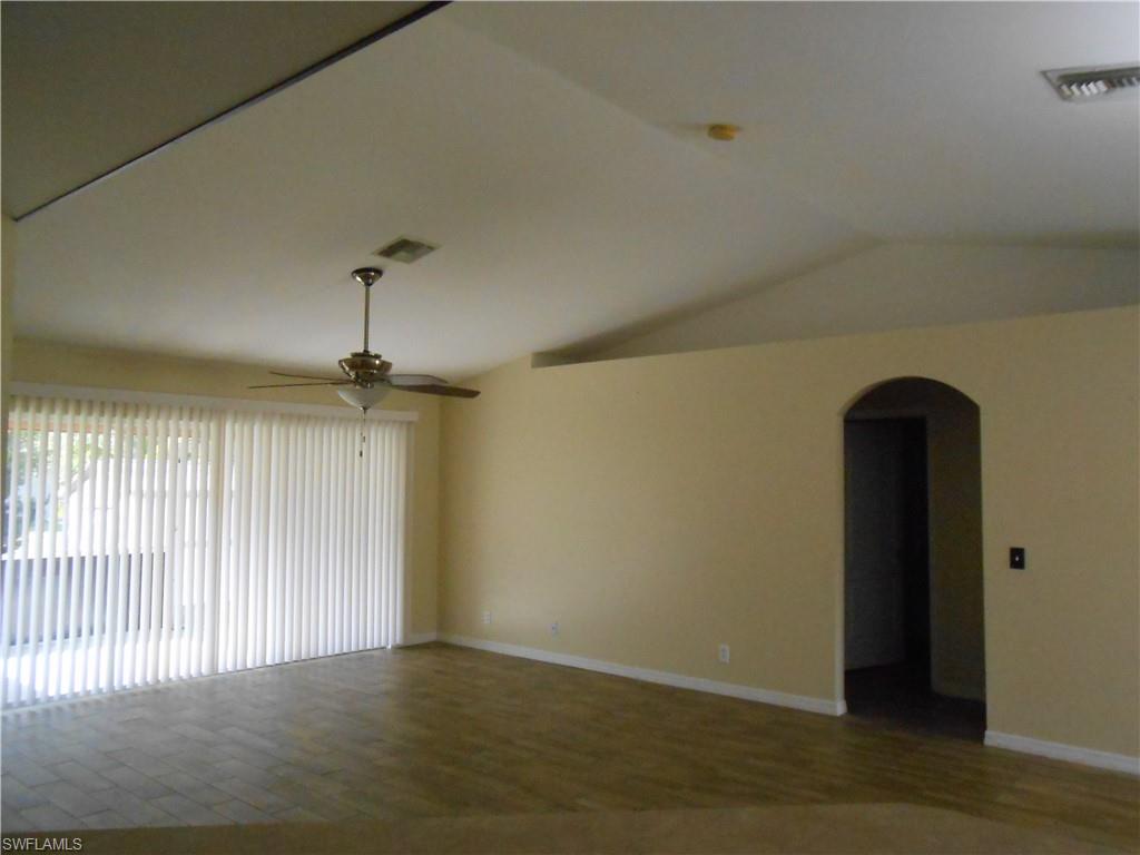 1221 Belair St E Property Photo 7