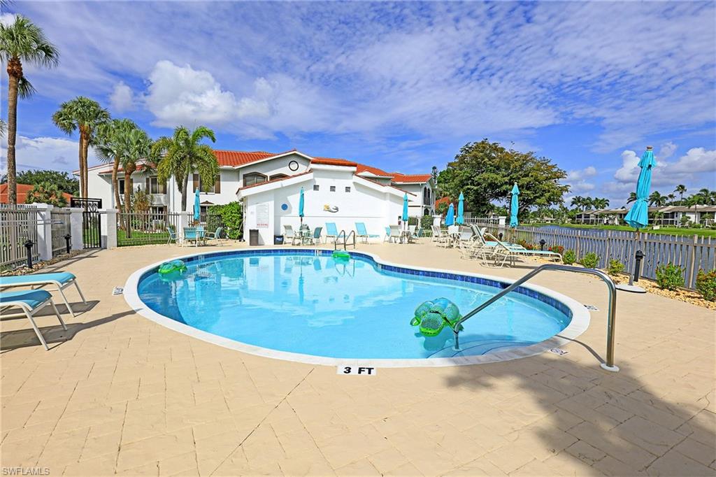 11921 Seabreeze Cove Ln 208 Property Photo 6