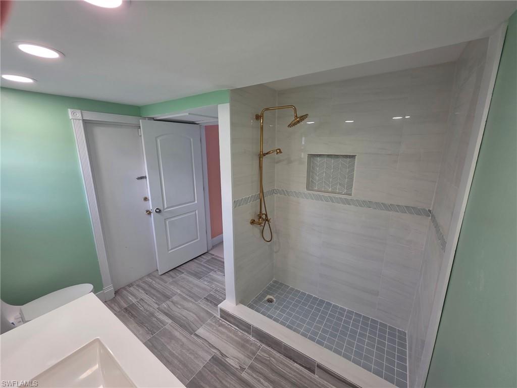 5710 Melaleuca Dr Property Photo 3