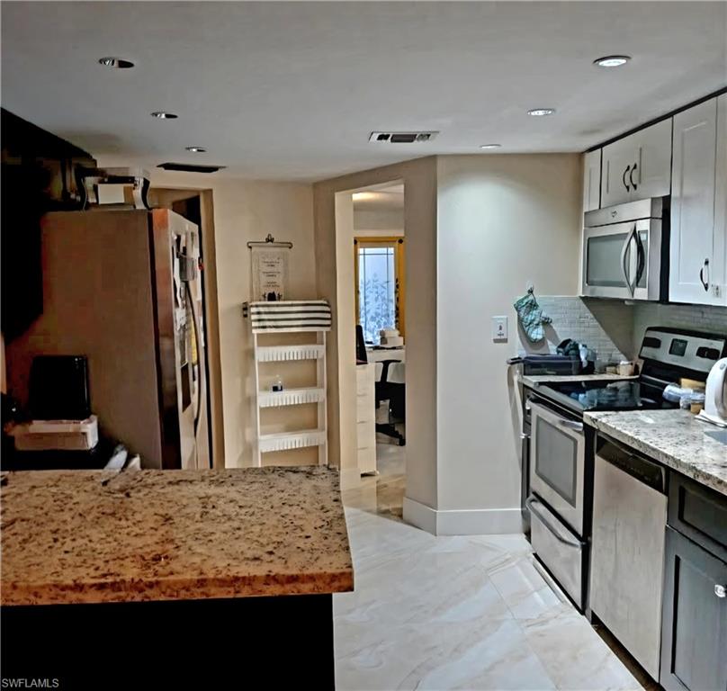 5710 Melaleuca Dr Property Photo 6