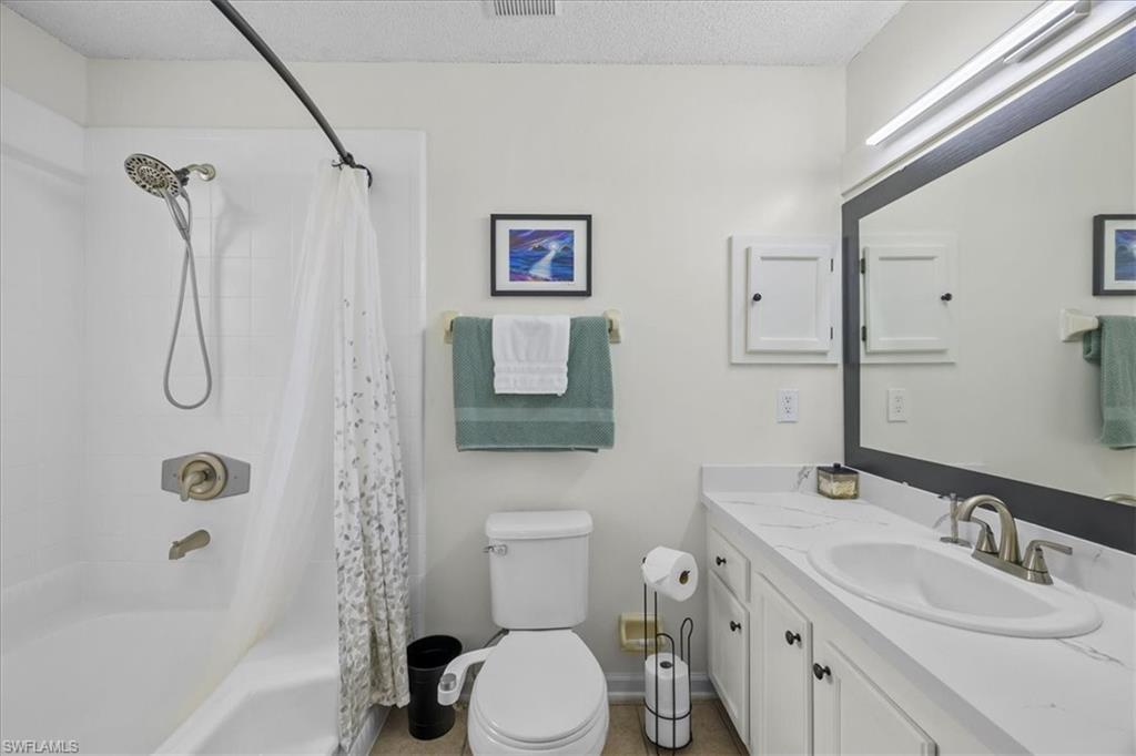 11179 Bentley Trace Ln E Property Photo 12