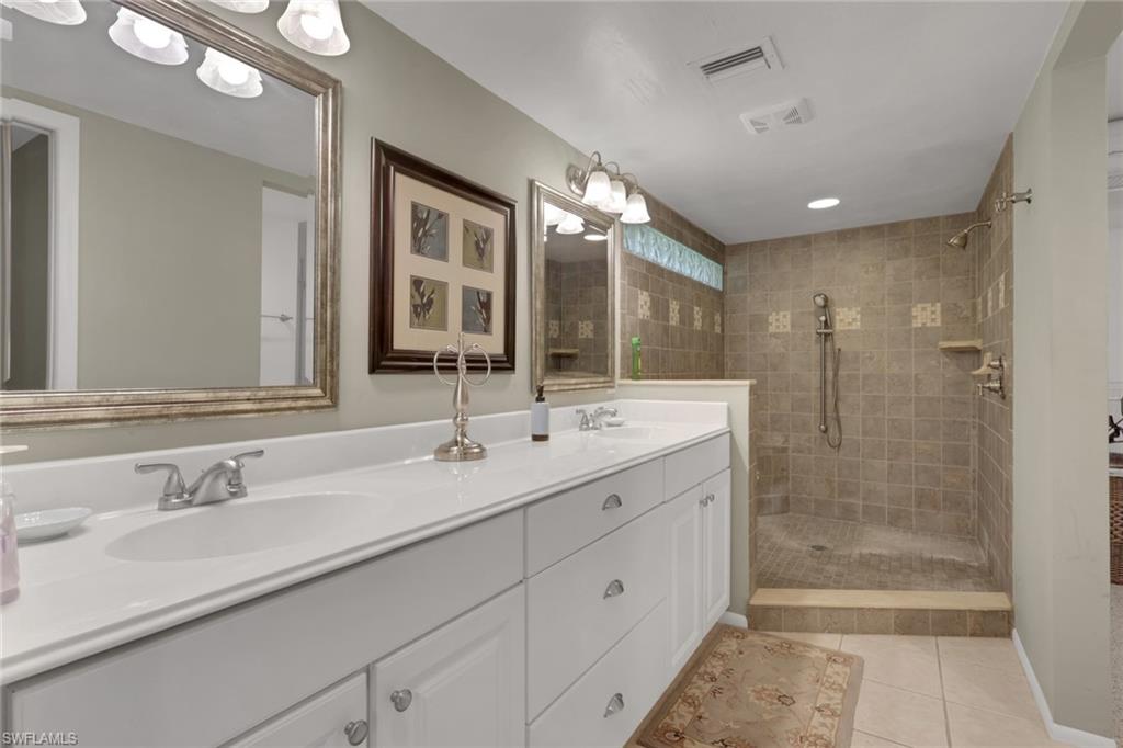 4751 Harbortown Ln Property Photo 11