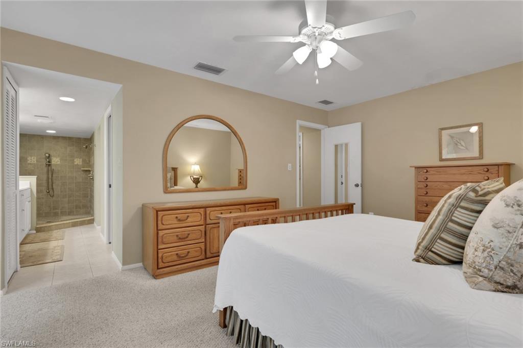 4751 Harbortown Ln Property Photo 14