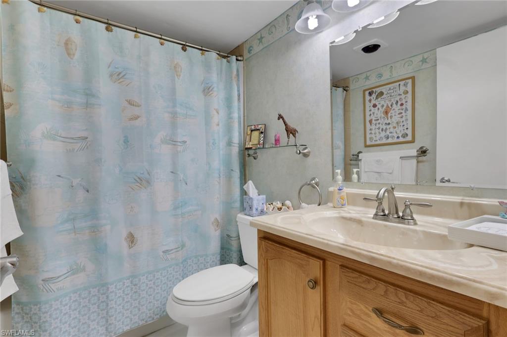 4498 Windjammer Ln 2b Property Photo 12