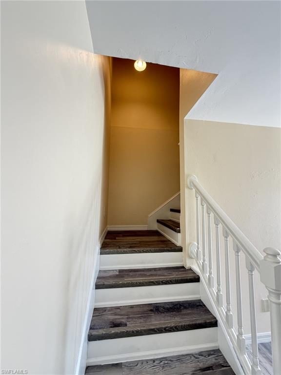 1019 Se 11th St 3 Property Photo 8