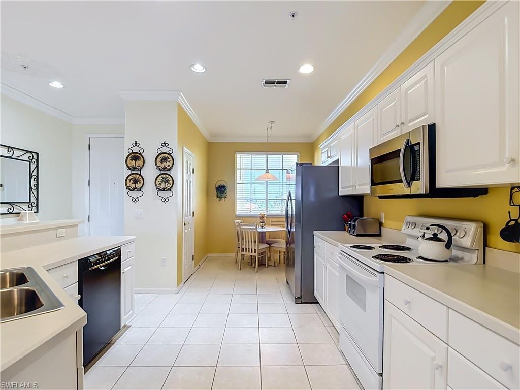 20061 Sanibel View Cir 203 Property Photo 12