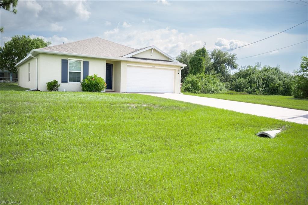 1108 Ne 36th Ln Property Photo 3