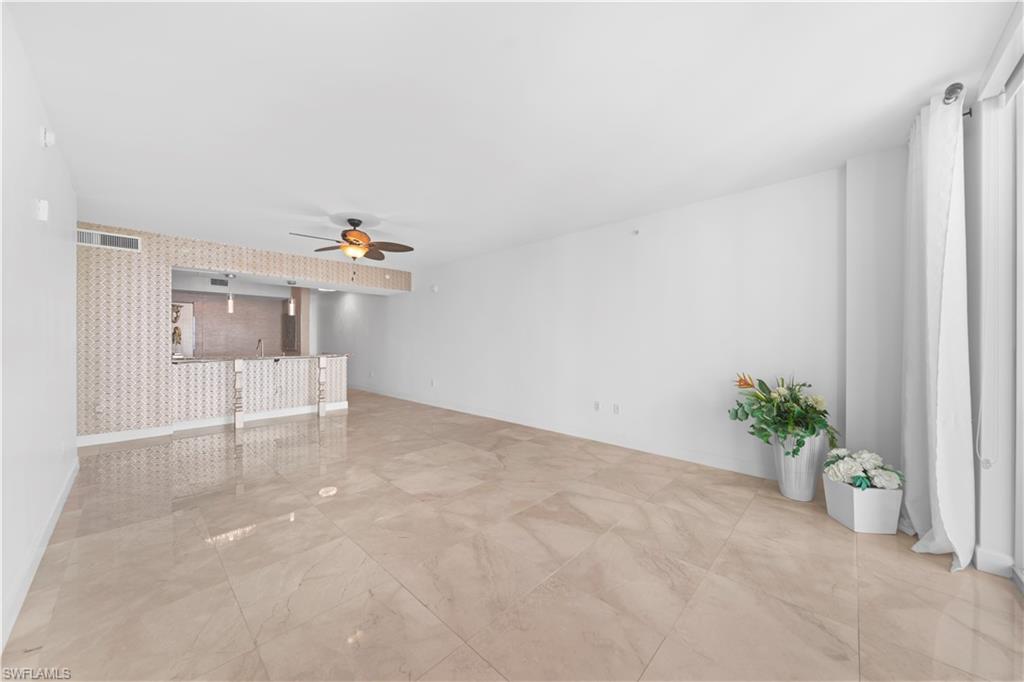 3000 Oasis Grand Blvd 1407 Property Photo 10