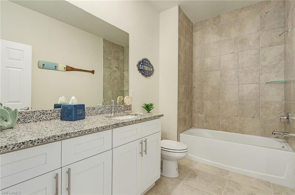 924 Ne 11th Ter Property Photo 16