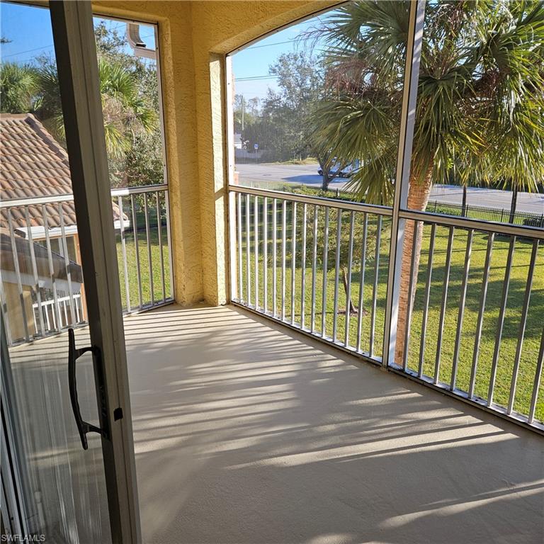 6481 Aragon Way 303 Property Photo 3
