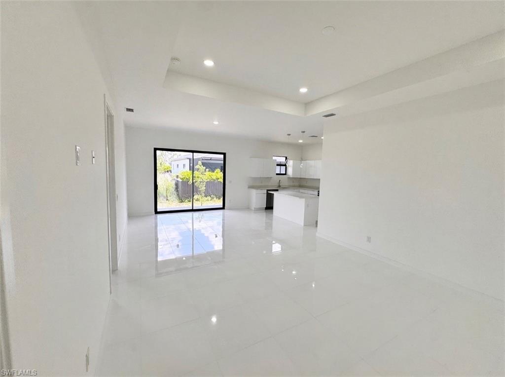 4324 Jacaranda Pkwy W Property Photo 10