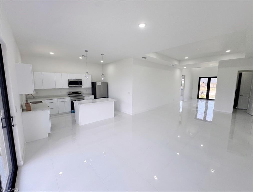 4324 Jacaranda Pkwy W Property Photo 12