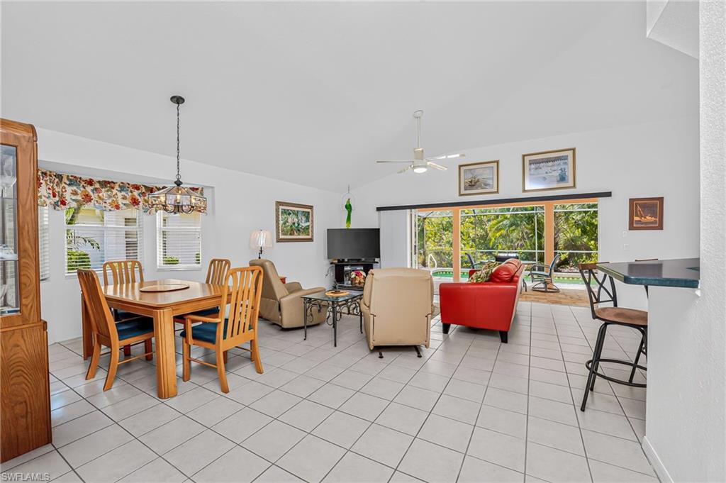 3901 Cape Cole Blvd Property Photo 6