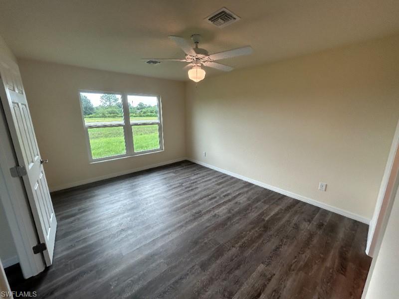 9004 Lamkin Ct Property Photo 5