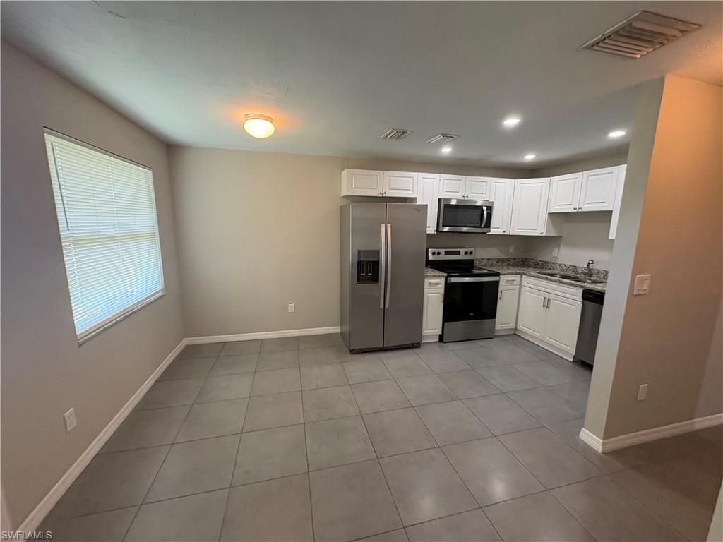 11461 Char Ann Dr A Property Photo 3