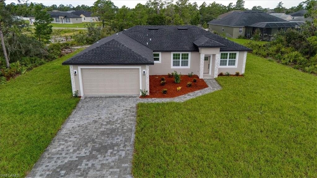 4749 Myrtle Beach Dr Property Photo 2