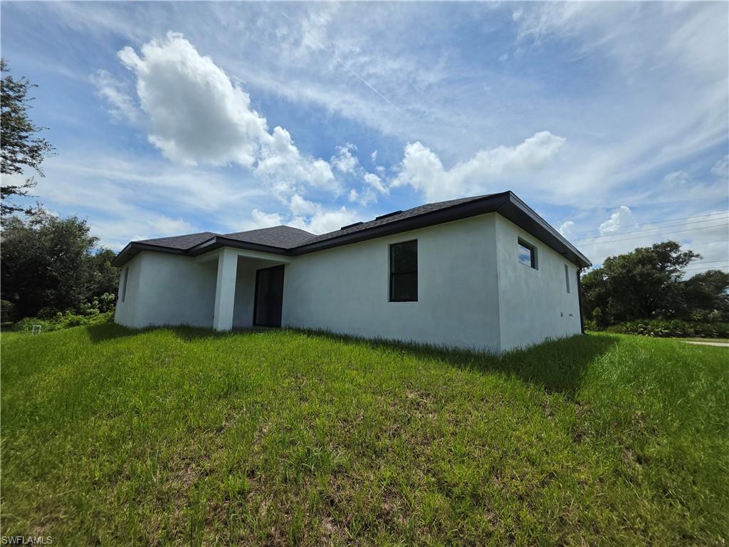 2106 W 17th St Property Photo 42