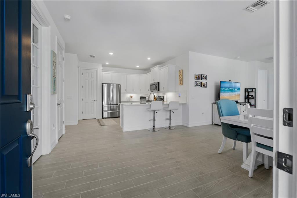 43836 Blue Heron Ln Property Photo 6