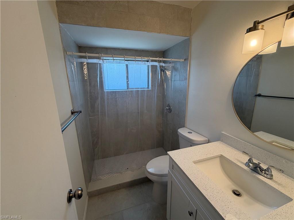 5831 Casablanca Ct Property Photo 8