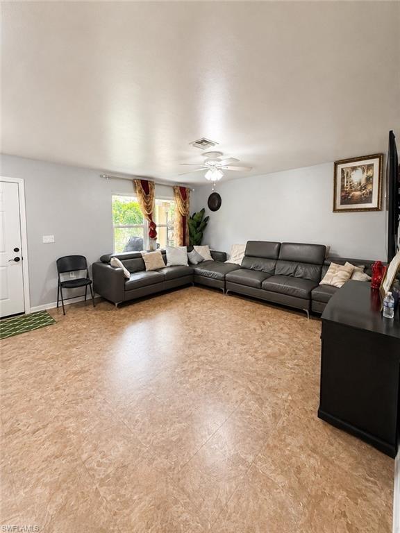 26668 Arrow Ct Property Photo 6