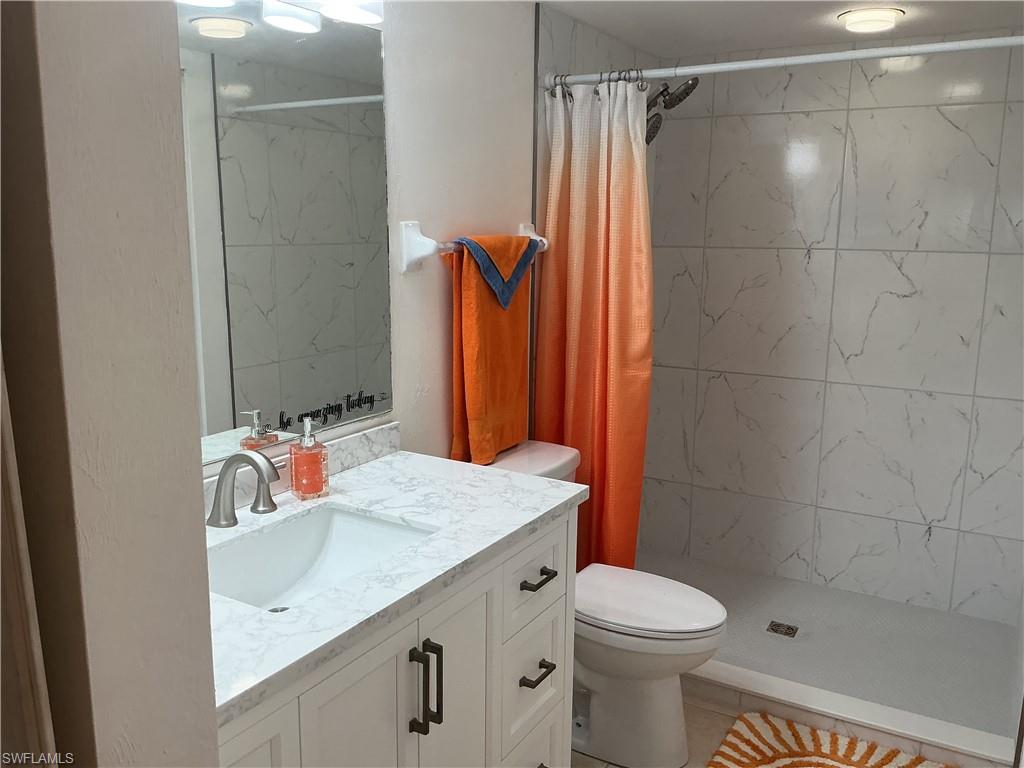 5550 Trailwinds Dr 615 Property Photo 14