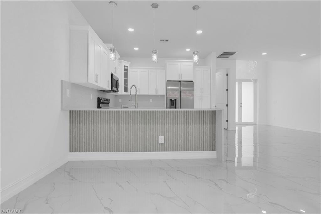1114 Clark Ave Property Photo 11