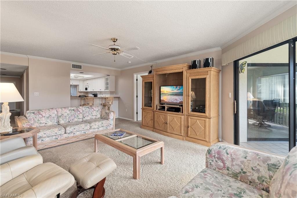 6979 Winkler Rd 126 Property Photo 6