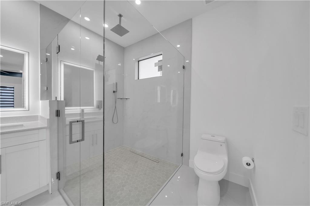 1825 Ne 22nd Ter Property Photo 32