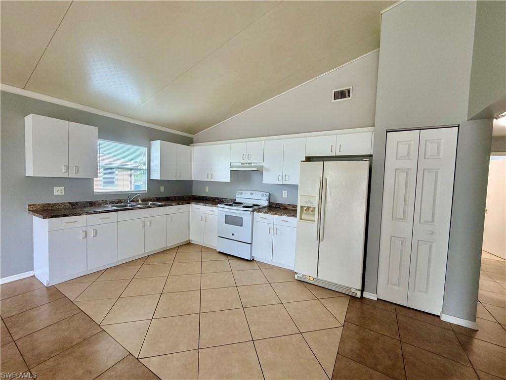 616 Santa Barbara Blvd Property Photo 4
