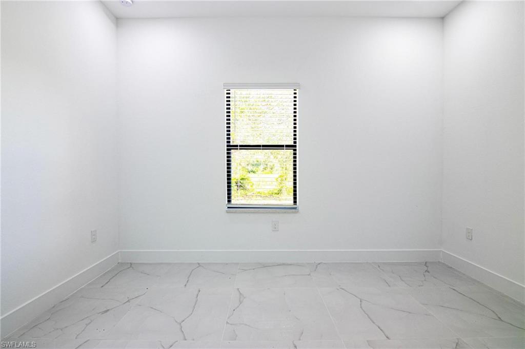 1836 Lindsay St Property Photo 28