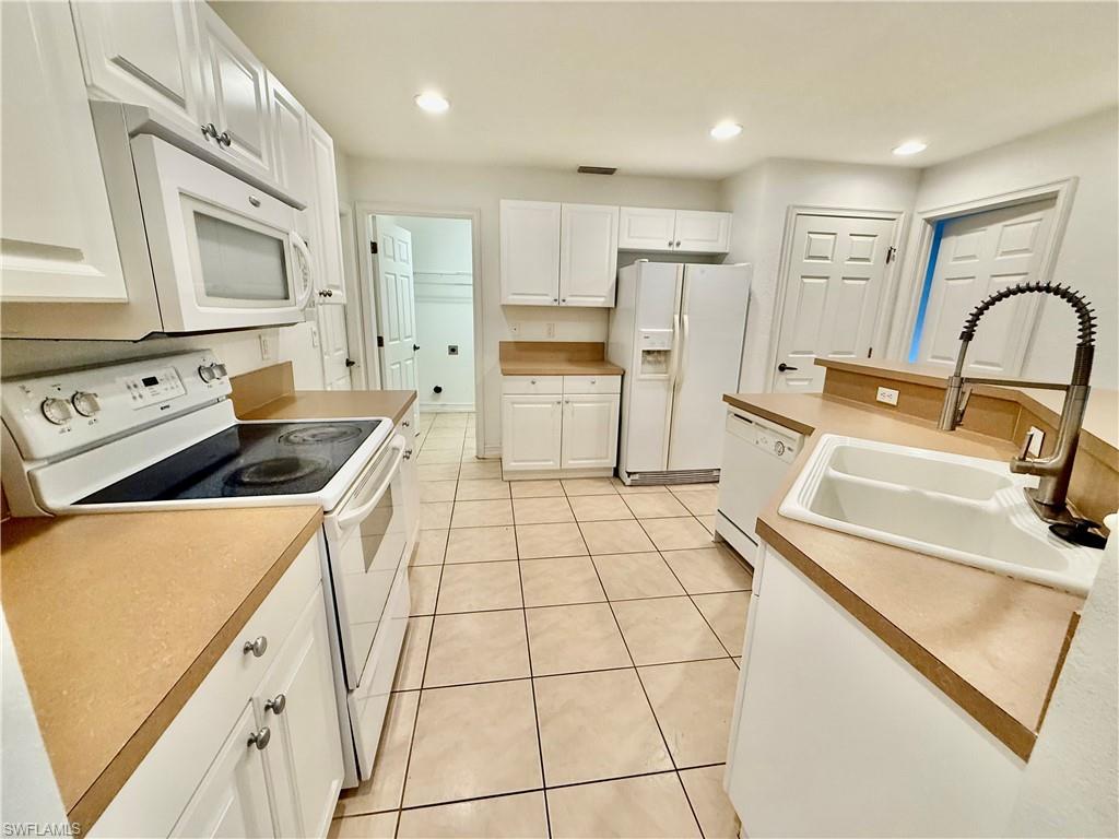 103 E 11th St Property Photo 11