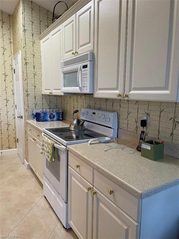 8986 Greenwich Hills Way 201 Property Photo 6